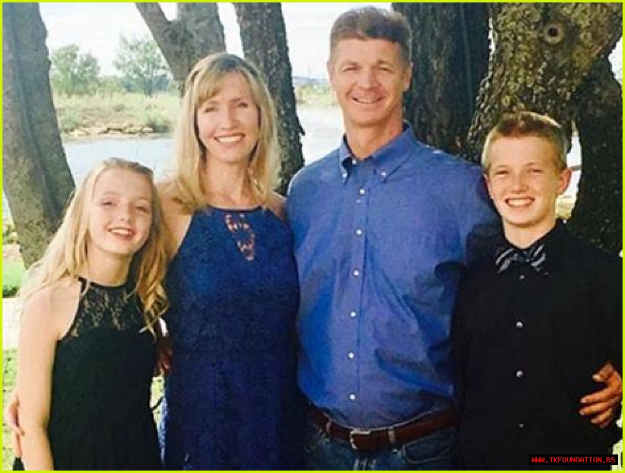 Brooks Douglass Biography, Age, Height, Wife, Net Worth, Family