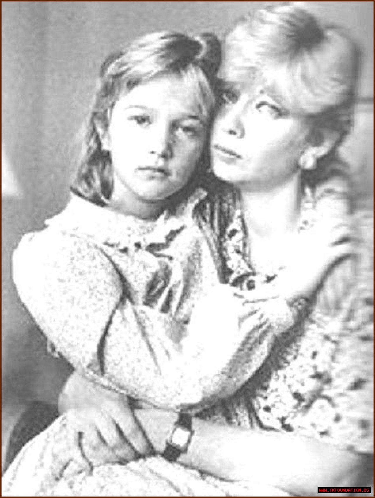 Unveiling The Creative Journey Of Kim Reeder: Alive And Still Inspiring